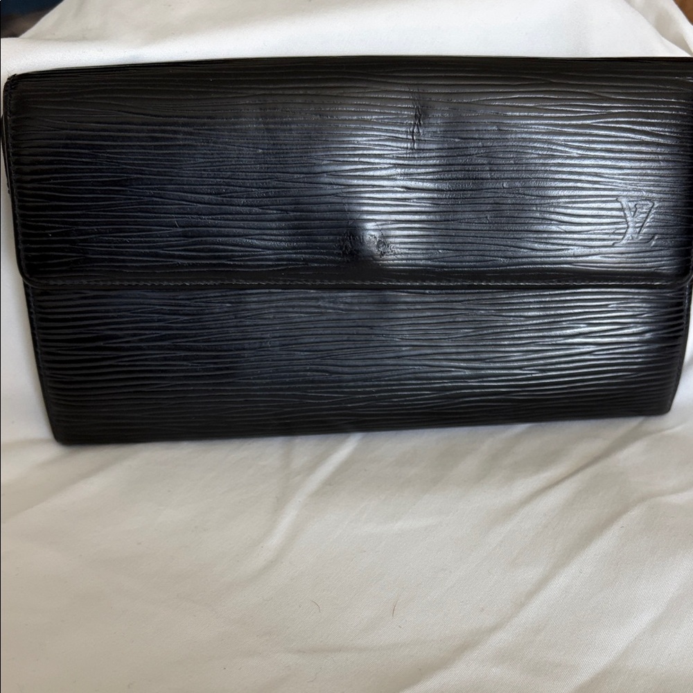 Black Epi Leather Louis Vuitton Wallet  7x4